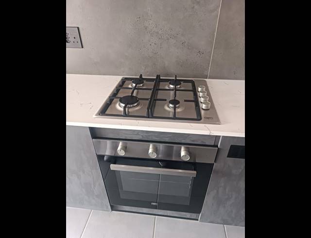 2 BEDROOM PROPERTY TO RENT IN WATERKLOOF RIDGE